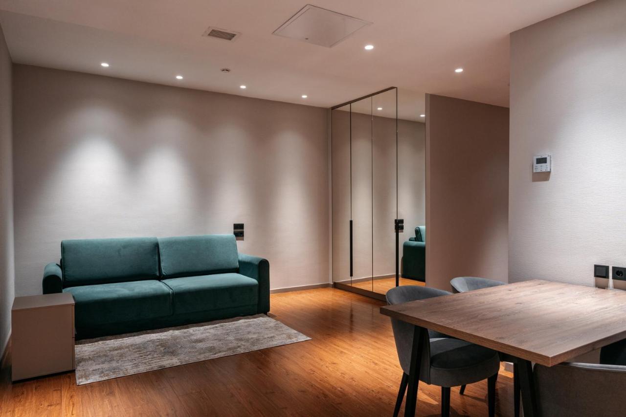 Raavah Aparthotel Almati Kültér fotó
