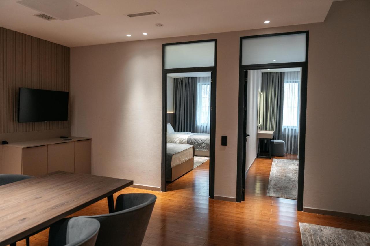 Raavah Aparthotel Almati Kültér fotó