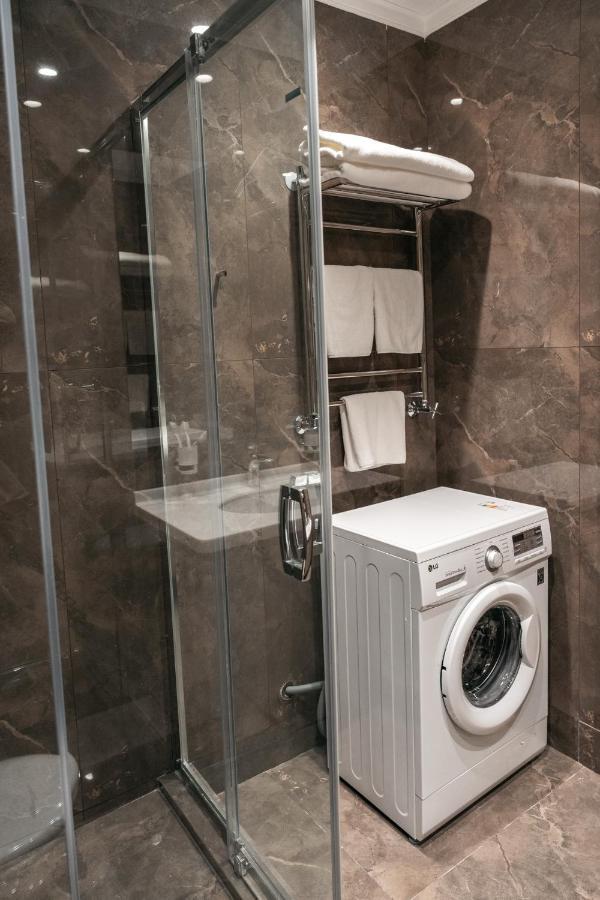 Raavah Aparthotel Almati Kültér fotó